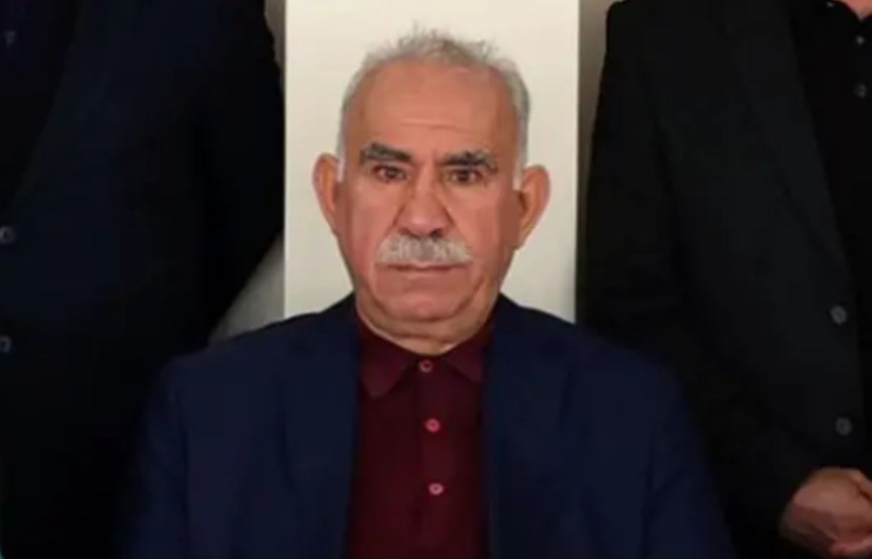 Teröristbaşı Öcalan'dan Demirtaş'a sert sözler: 'Seni Başkan yaptırmayacağız' polemiği sürüyor! 'CHP'nin de çıkarlarını gözetiyorum'
