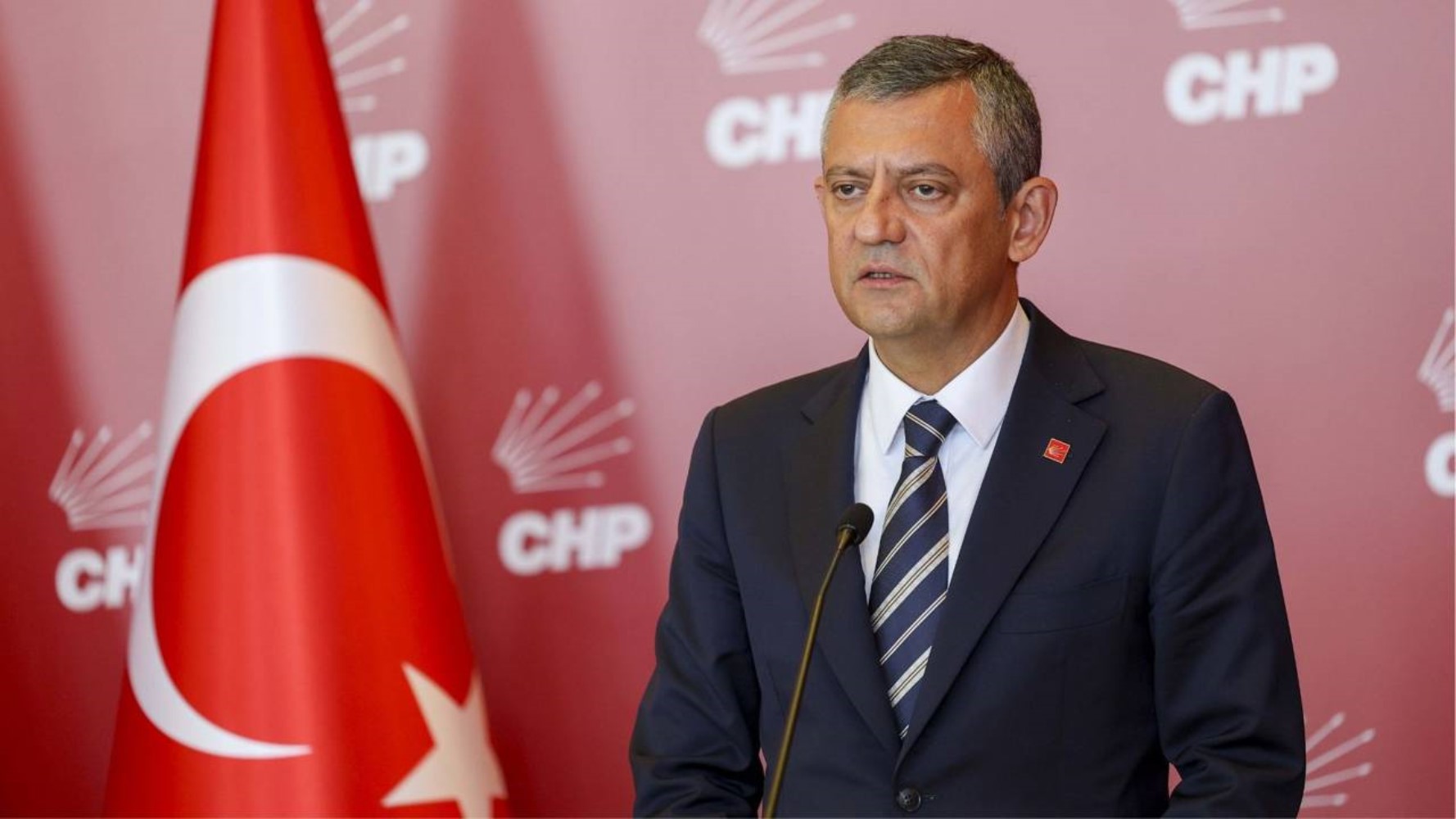 Özgür Özel'den dikkat çeken kurultay tarihi açıklaması: 9 Eylül'ü işaret etti!