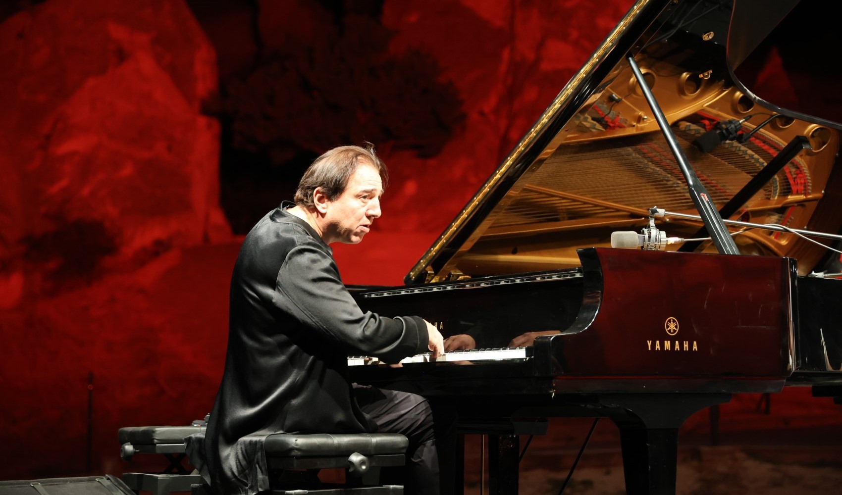 Fazıl Say ve Nakamura Hayato Kapadokya'da aynı sahnede buluştu