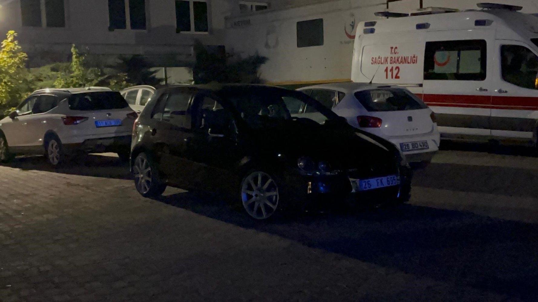 Ambulansı kilometrelerce kovalayıp sıkıştırdılar
