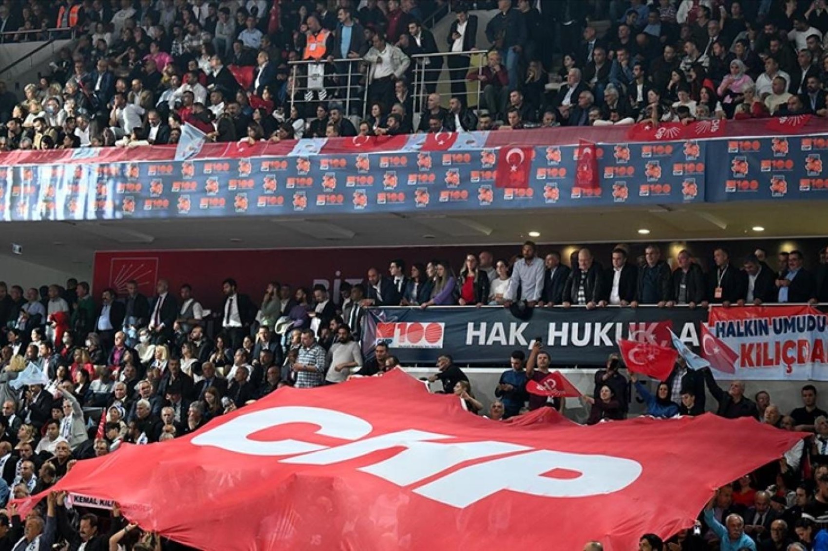 Özgür Özel, Kılıçdaroğlu'nun Gürsel Tekin kararını açıkladı! 'Kimseyi hedef göstermek istemem...'