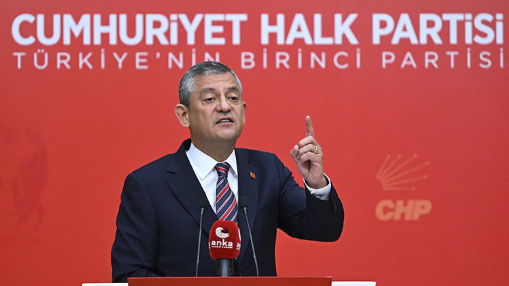 CHP'de gözler olağanüstü kurultaya çevrildi: Kemal Kılıçdaroğlu'ndan adaylık kararı