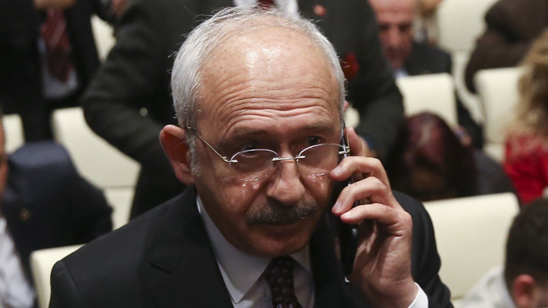 CHP'de gözler olağanüstü kurultaya çevrildi: Kemal Kılıçdaroğlu'ndan adaylık kararı