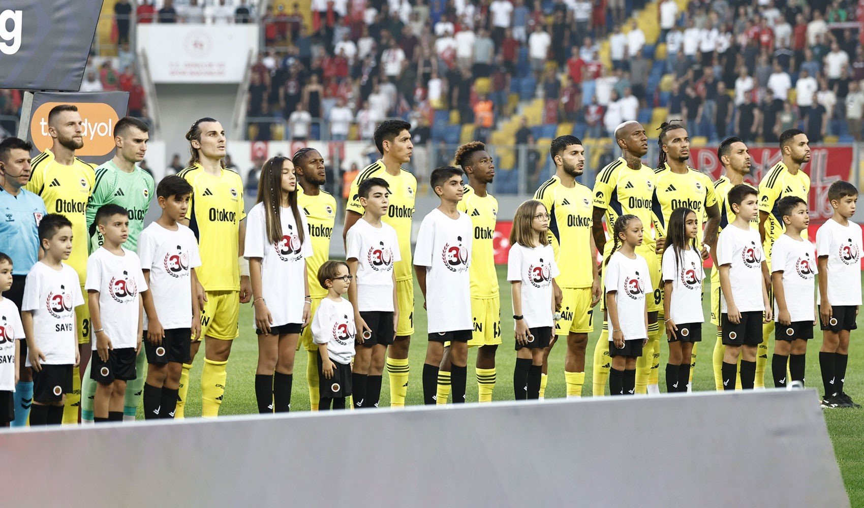 Fenerbahçe'nin yeni transferi sakatlandı!