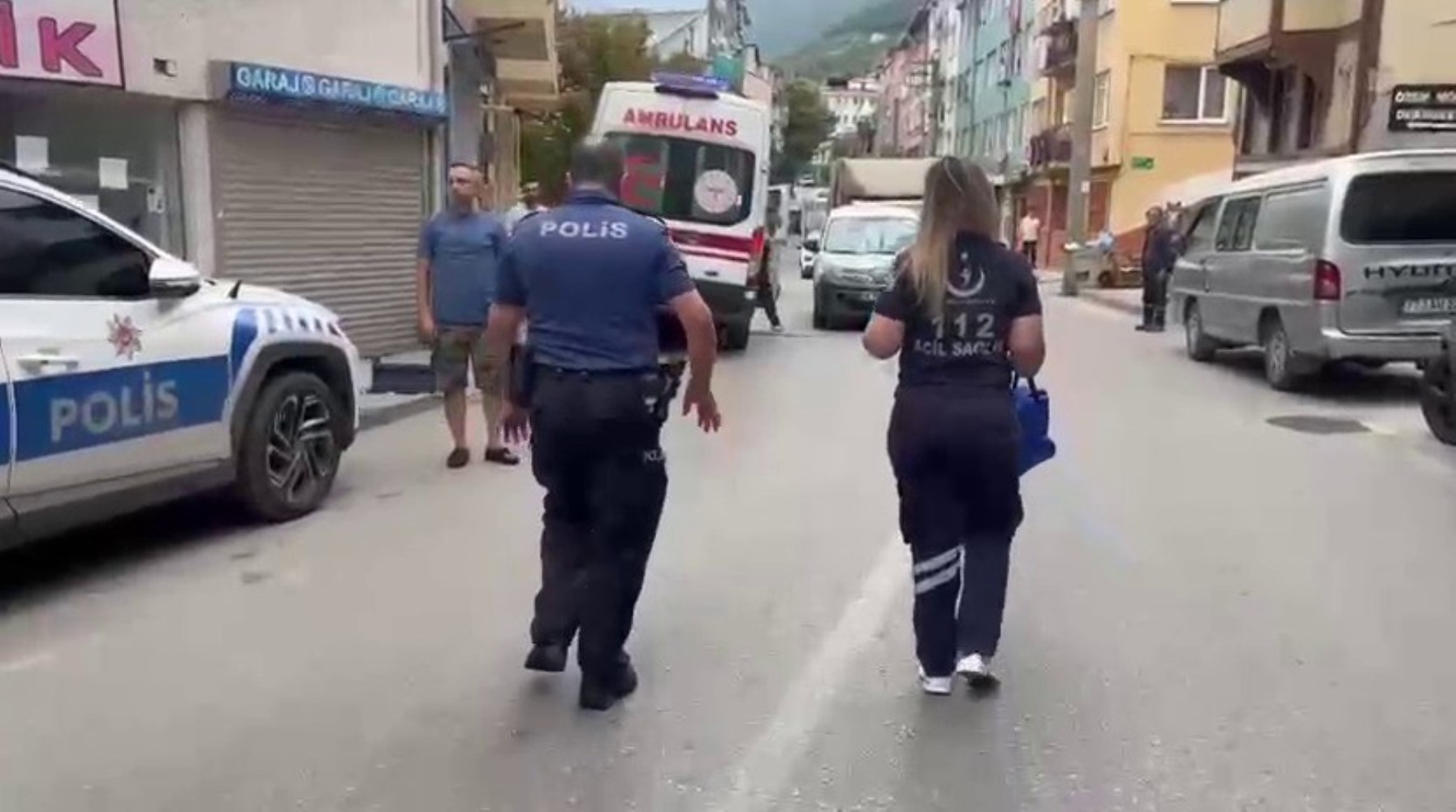 İhbara giden polise köpekle saldırdı