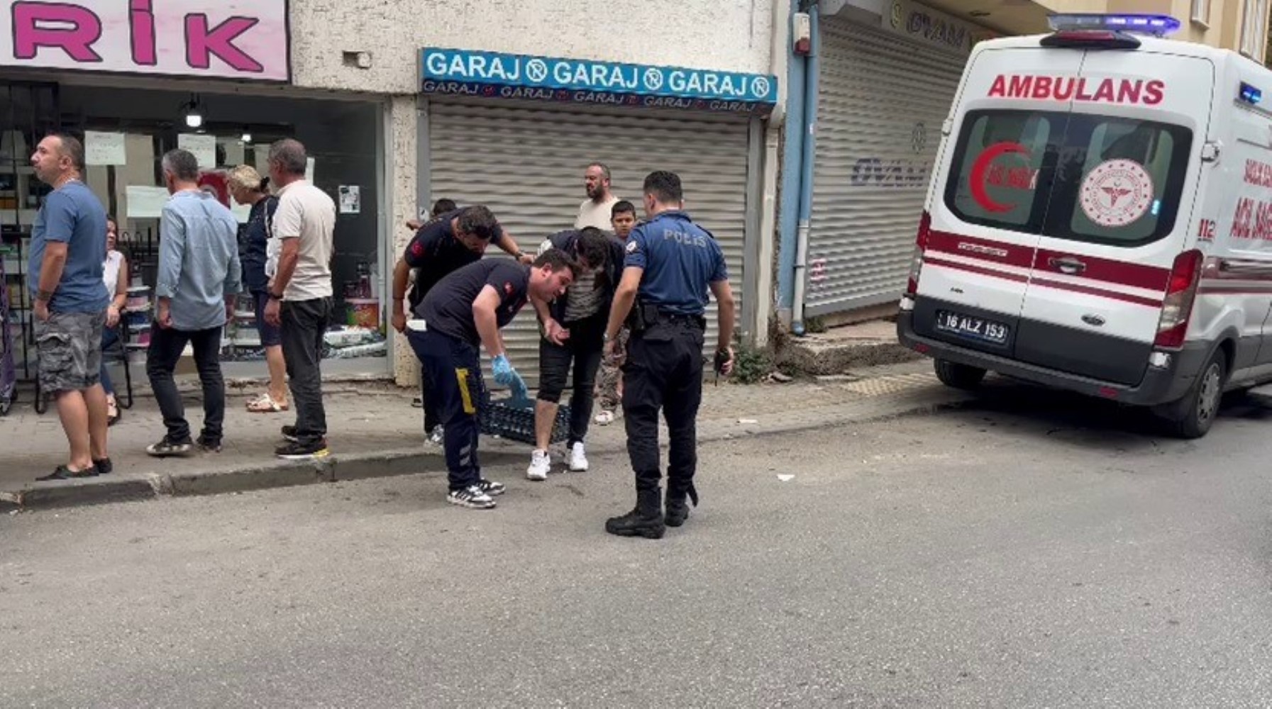İhbara giden polise köpekle saldırdı