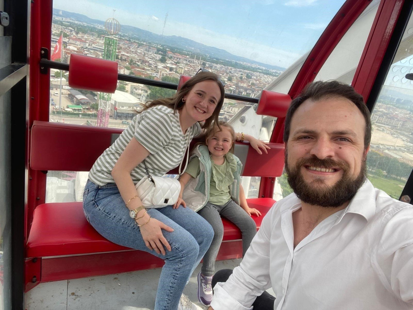 4 yaşındaki Berra'yı ölüme götüren ihmaller zinciri: Kaçak havuza İlçe Milli Eğitim onayı