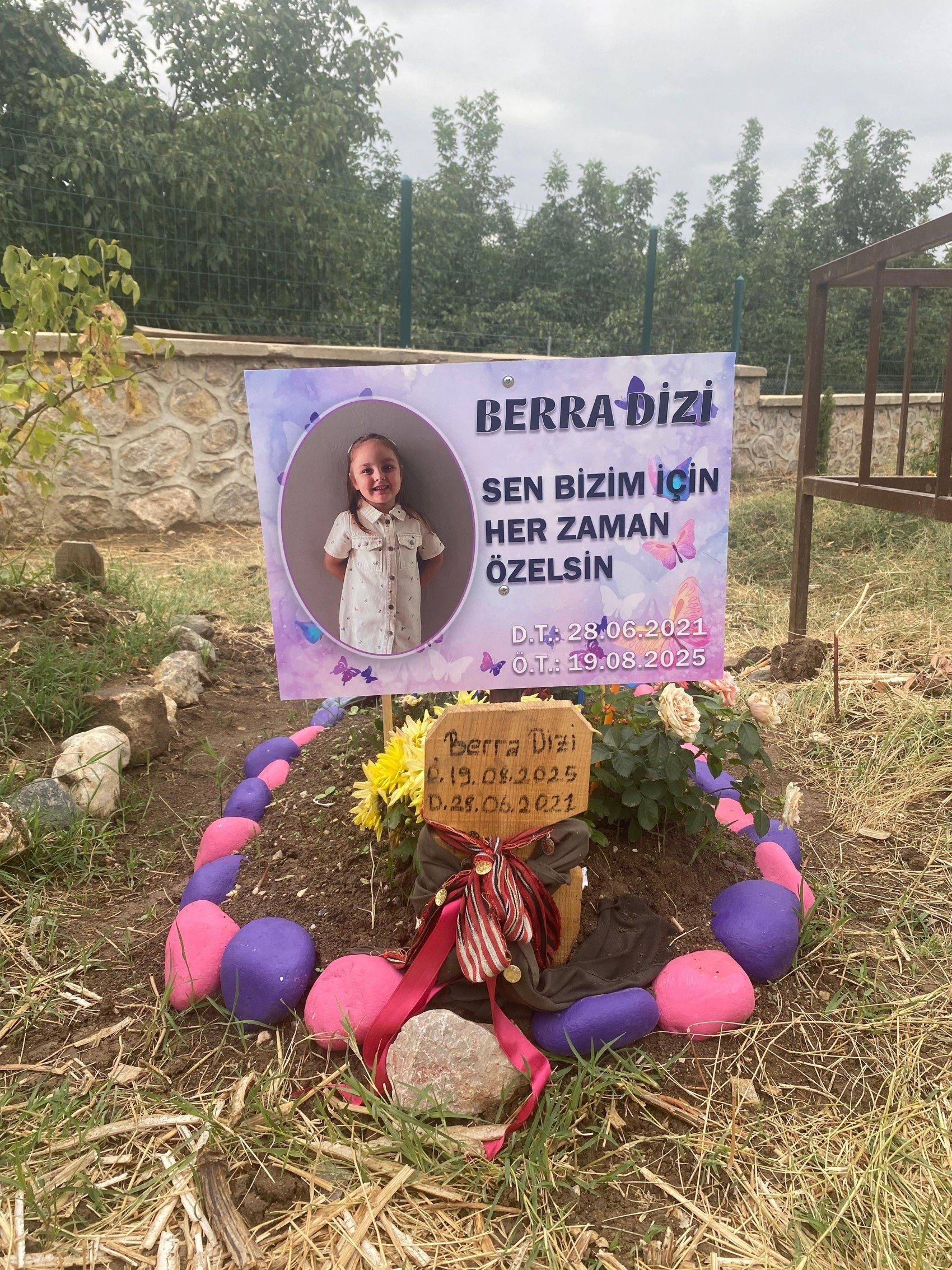 4 yaşındaki Berra'yı ölüme götüren ihmaller zinciri: Kaçak havuza İlçe Milli Eğitim onayı