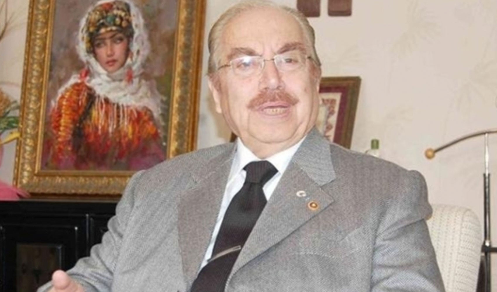 Eski bakan Agah Oktay Güner yaşamını yitirdi