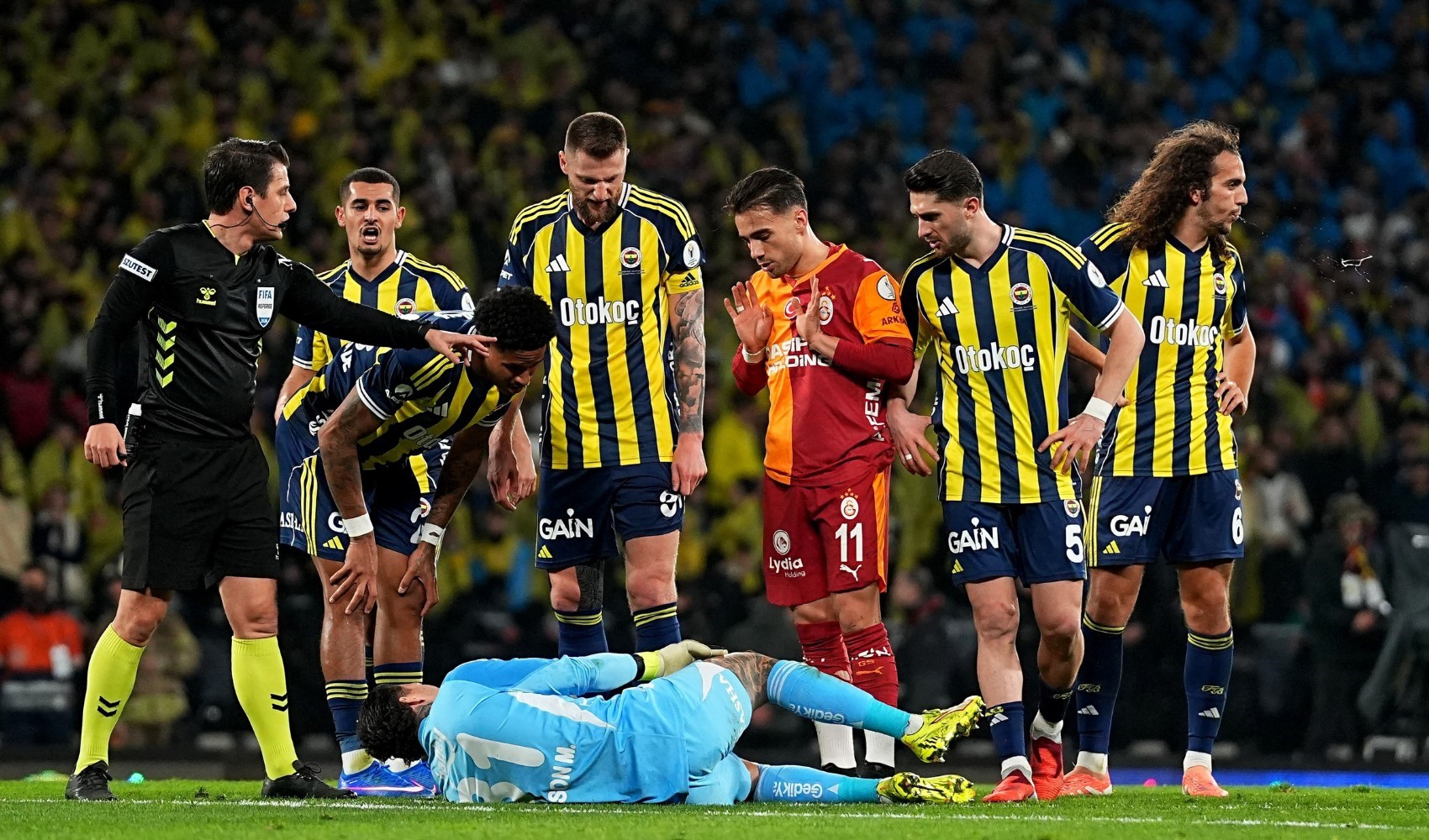 TFF'de derbi sonrası kavga çıktı: Seremoni tartışması