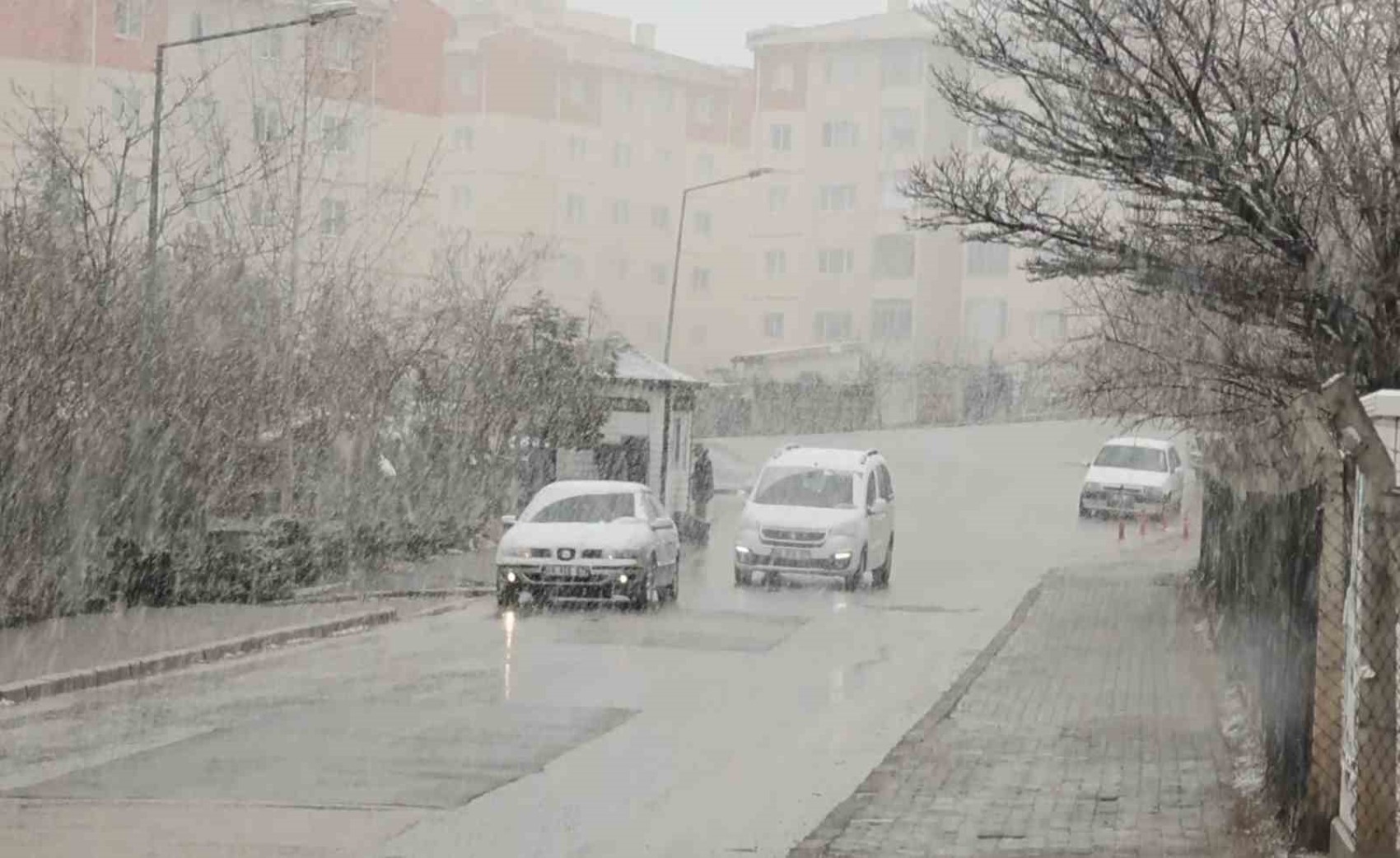 Son Dakika... İstanbul'da eğitime kar engeli!