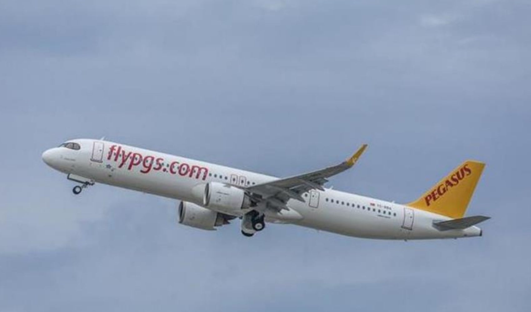 Pegasus, İran uçuşlarının iptal süresini uzattı