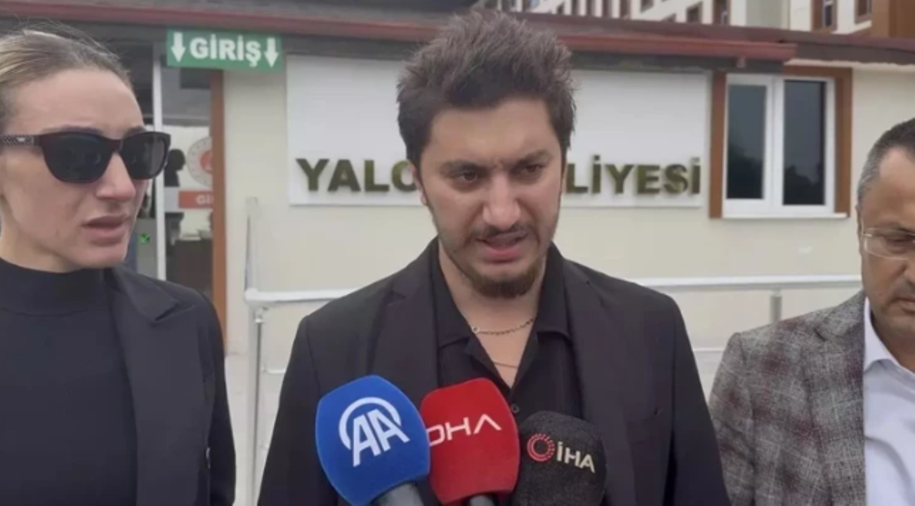 Güllü'nün oğlu Tuğberk'ten 'artık susmayacağım' tepkisi