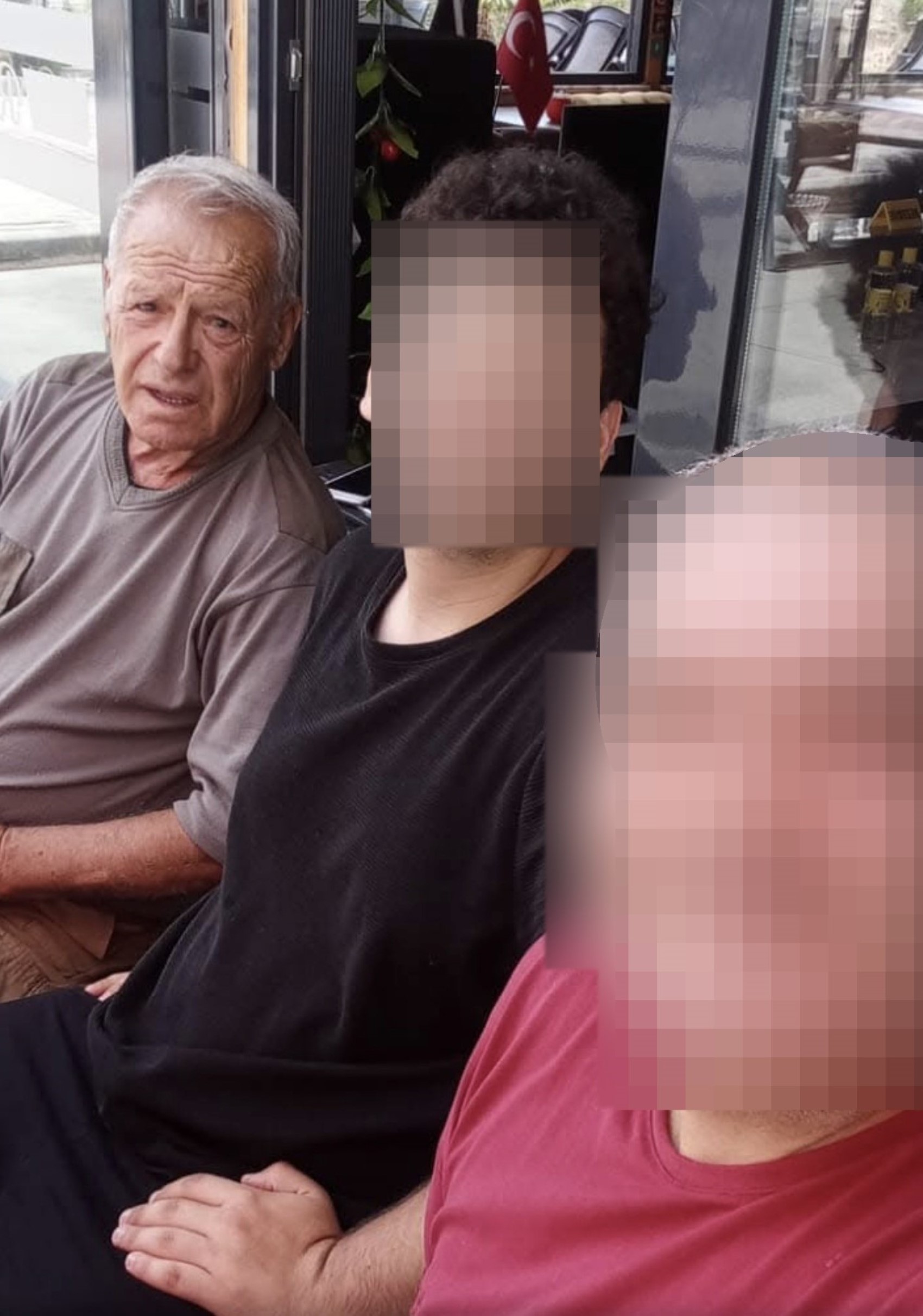 Babasını öldürdüğünü kabul etti