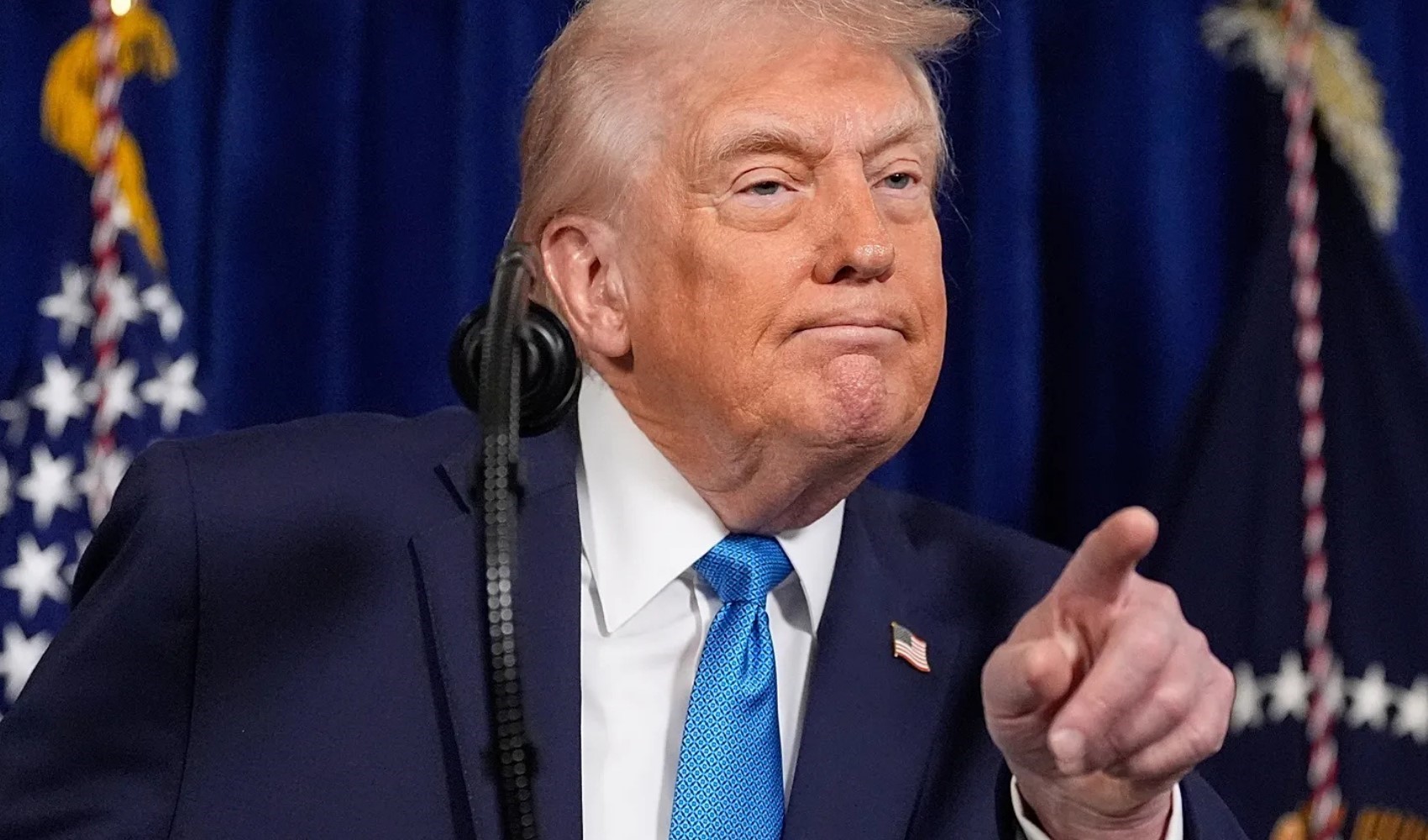 Trump'tan İran'la ticarete yaptırım