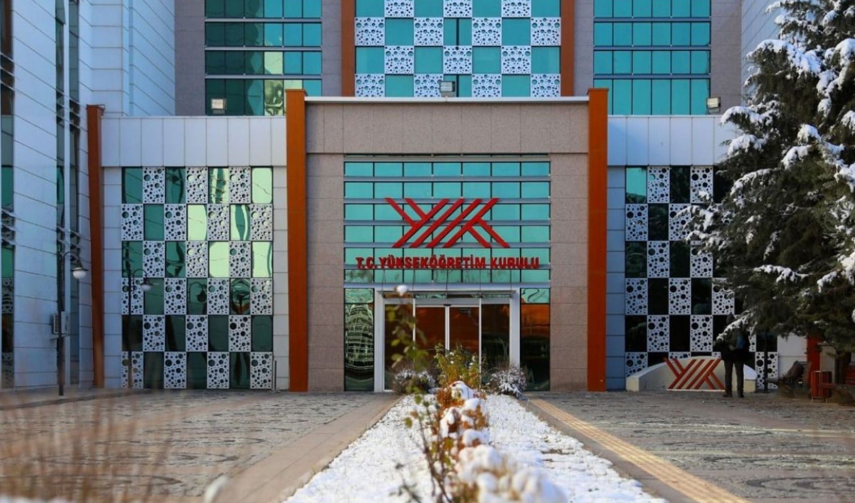 YÖK'ten üniversitelere cuma namazı talimatı