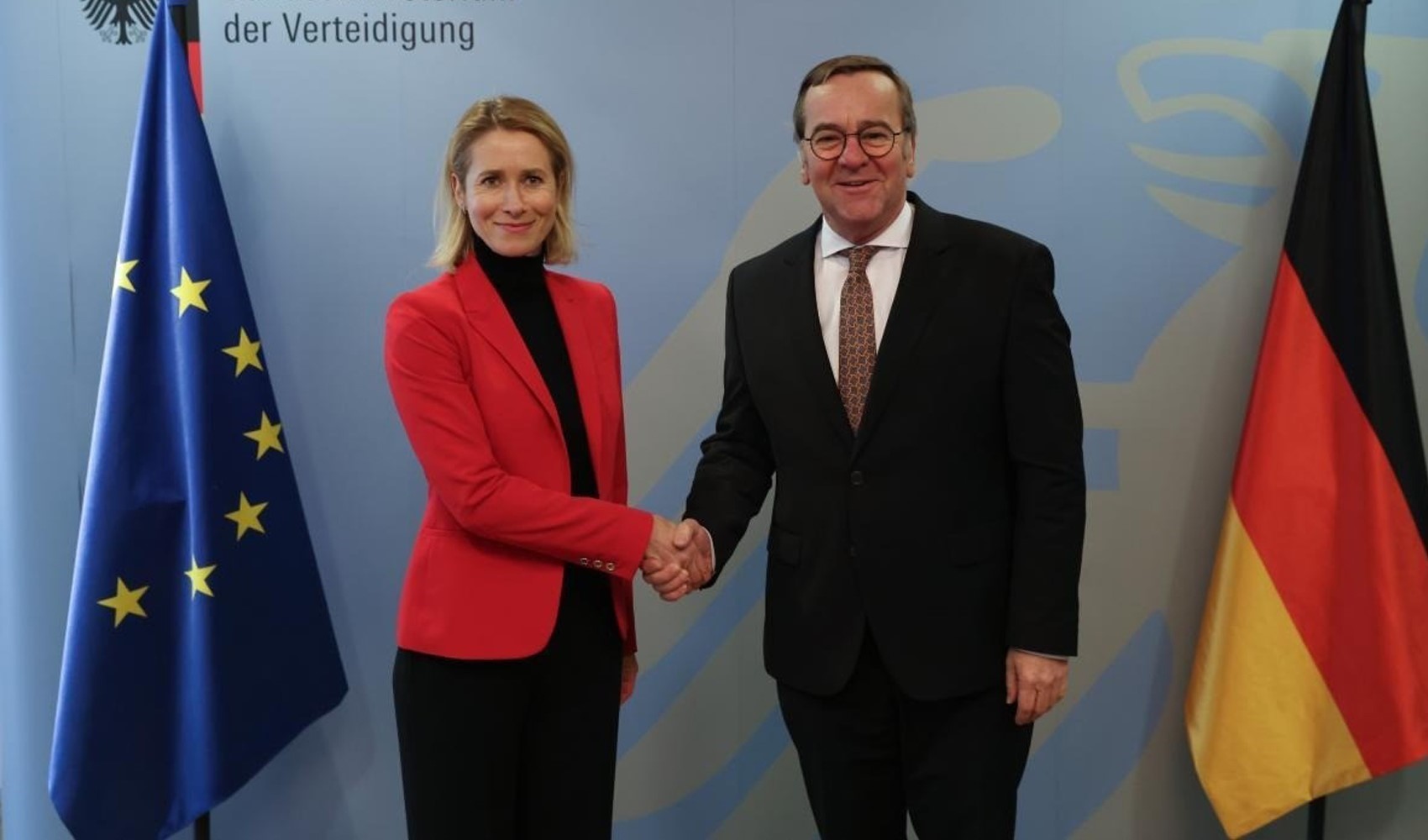 Almanya Savunma Bakanı Pistorius'tan Grönland için NATO güvencesi