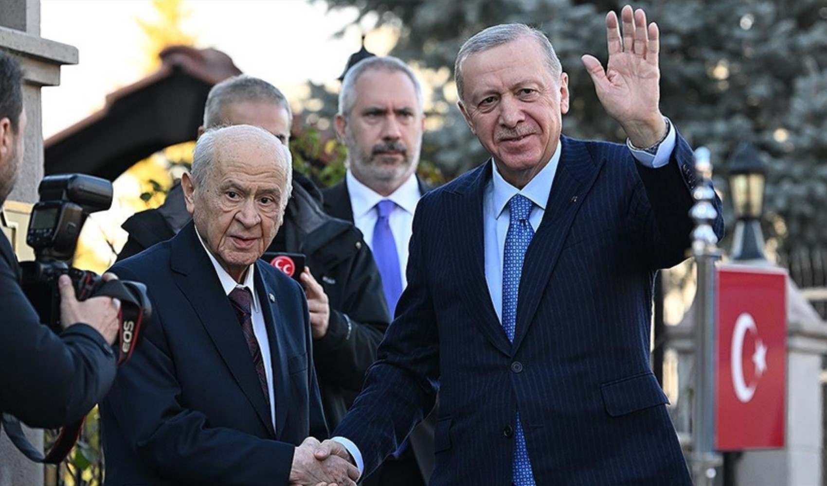 Kararlar AKP'den önce MHP'den duyuluyor