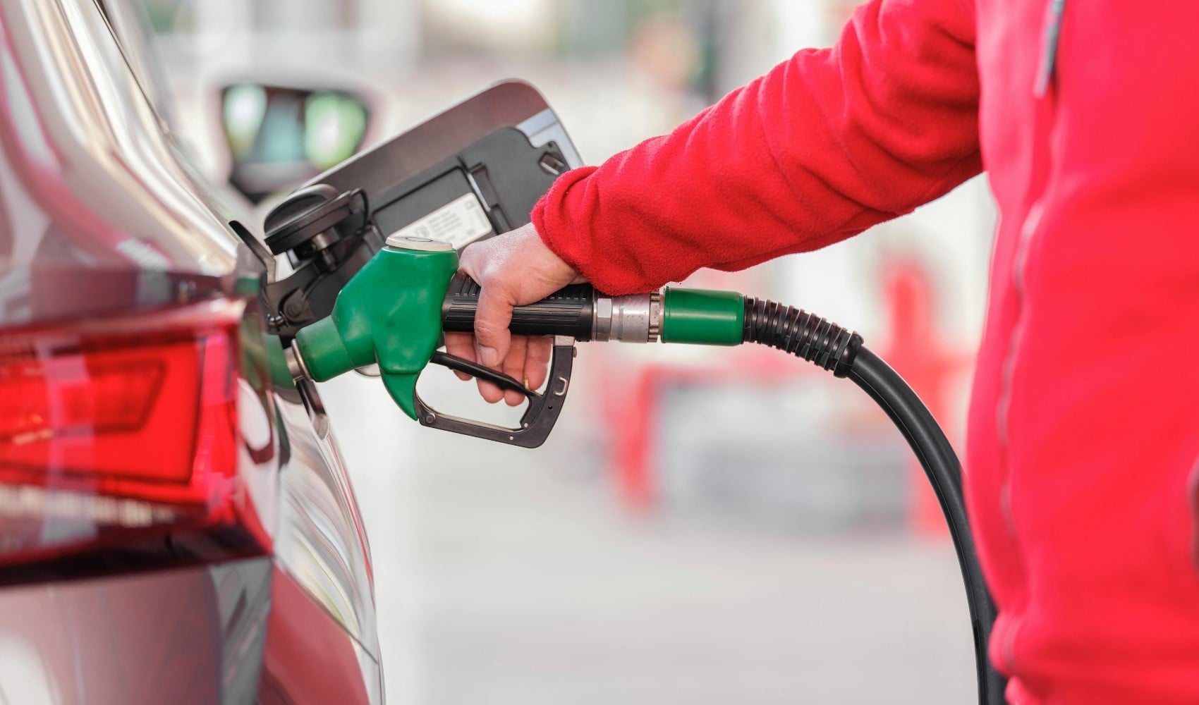 Benzine indirim sürprizi