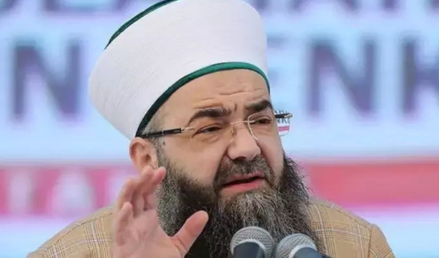 Esenyurt Devlet Hastanesi’nde skandal görüntü: Cübbeli Ahmet'in sohbeti yayınlandı