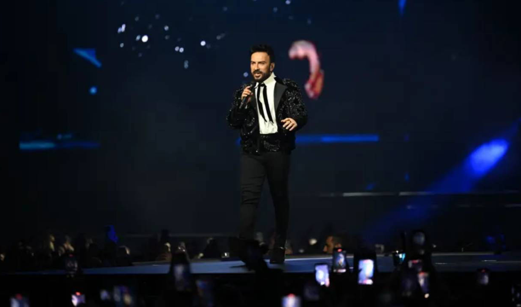 Tarkan, uzun bir aradan sonra İstanbul’da hayranlarıyla buluştu