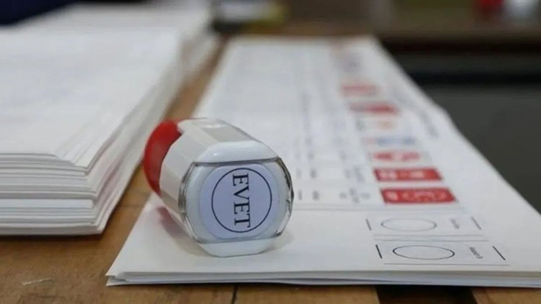 Dengeleri değiştirecek anket: Ankete kararsızlar damga vurdu