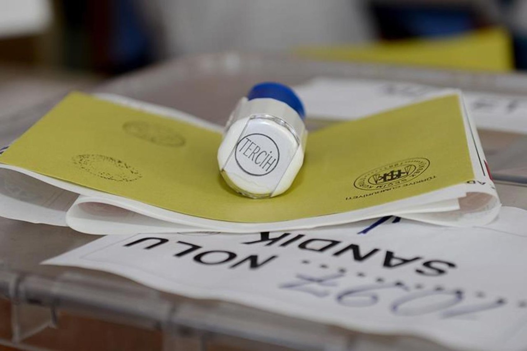 Dengeleri değiştirecek anket: Ankete kararsızlar damga vurdu