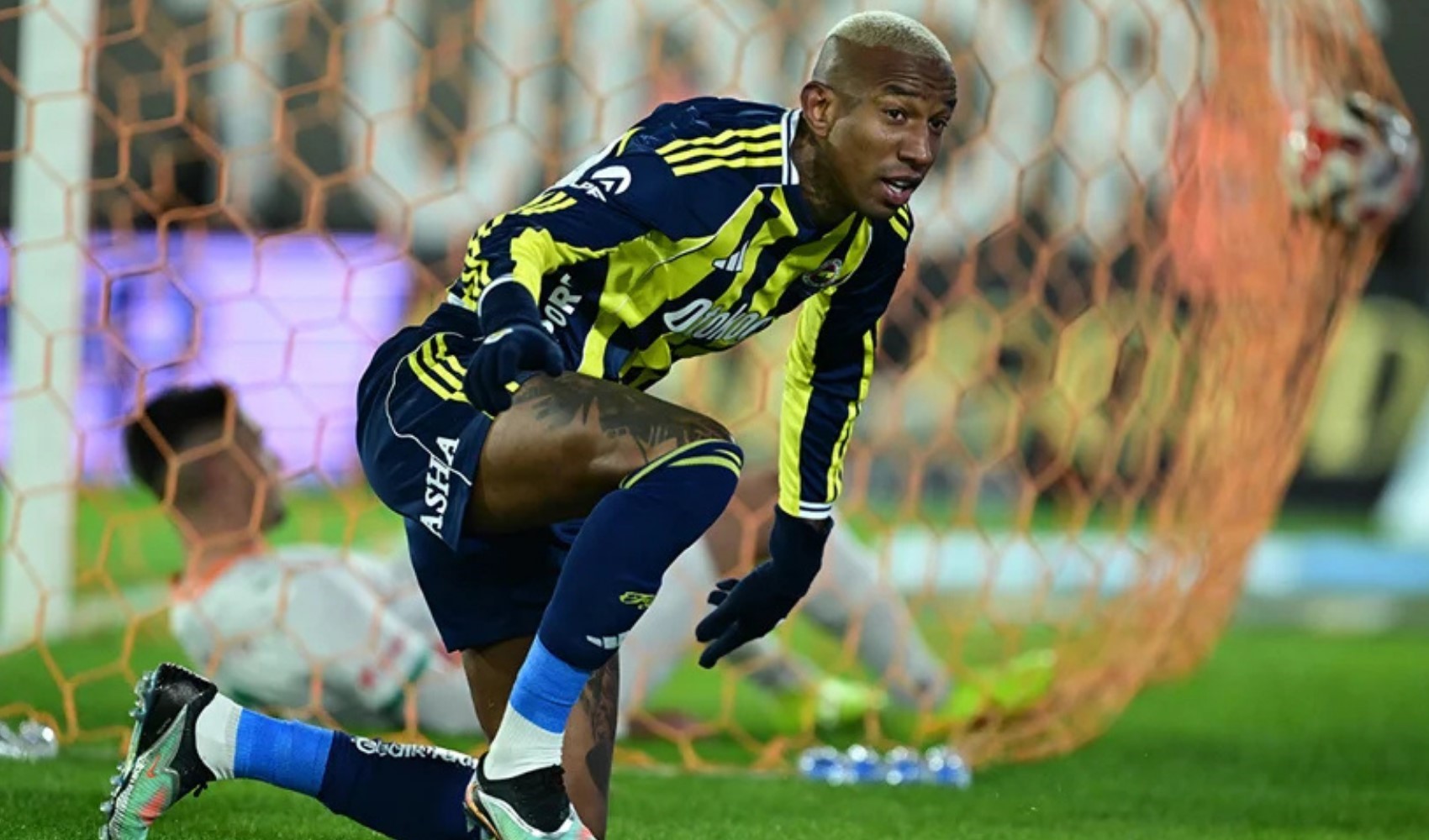 Fenerbahçe Alanya’da geriden gelerek kazandı: Zirvede fark 1'e indi