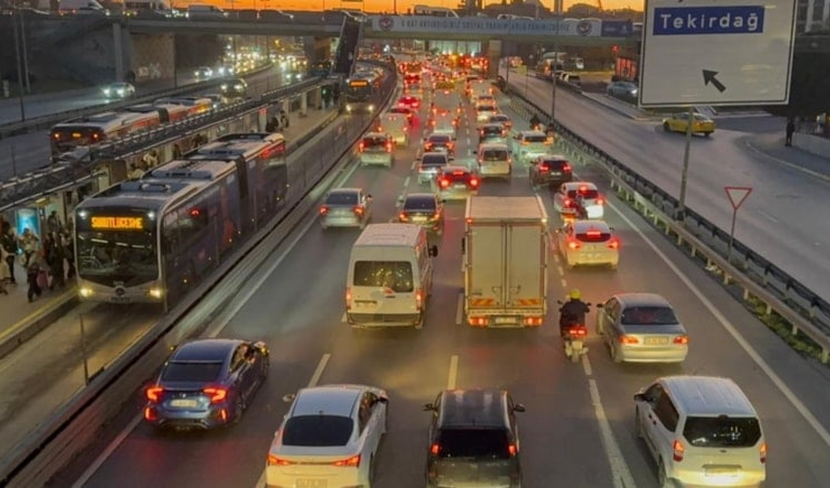 İstanbul'da bazı yollar trafiğe kapatılacak