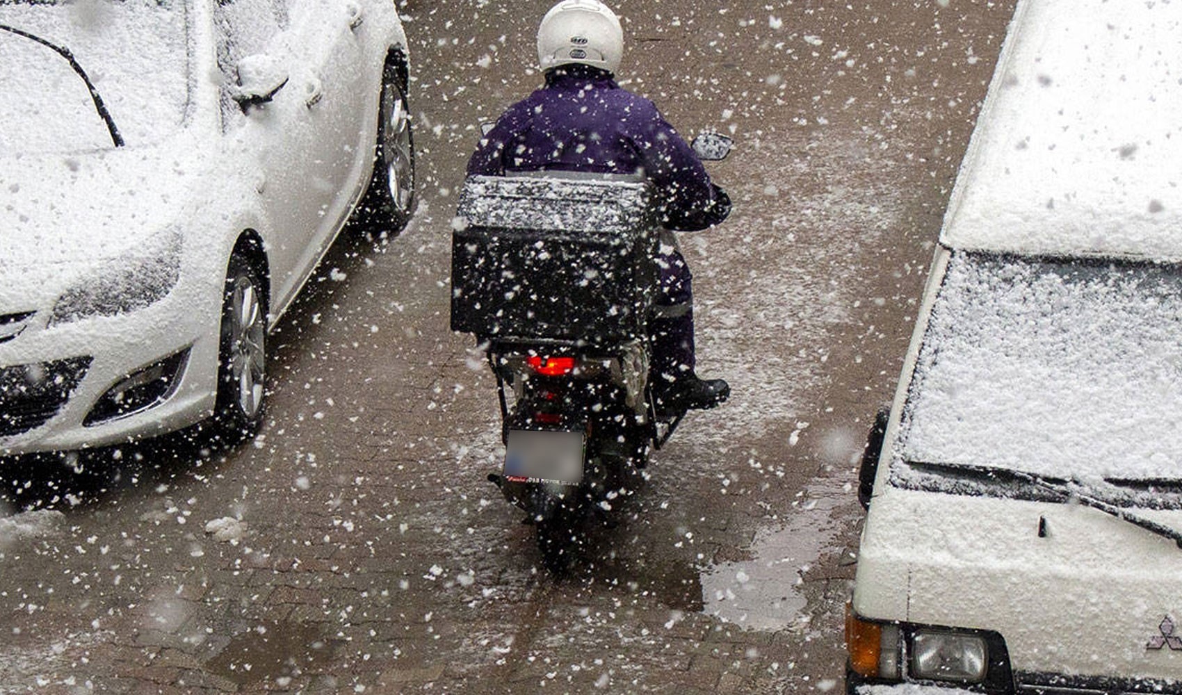 İstanbul Valiliği'nden motokurye ve kamyonların trafik yasağıyla ilgili yeni açıklama