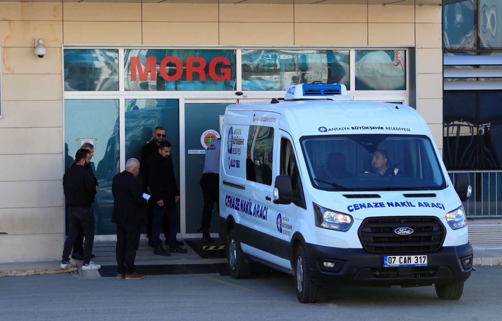 Üç aylık evli kadının silahla ölümü olayında eşi tutuklandı