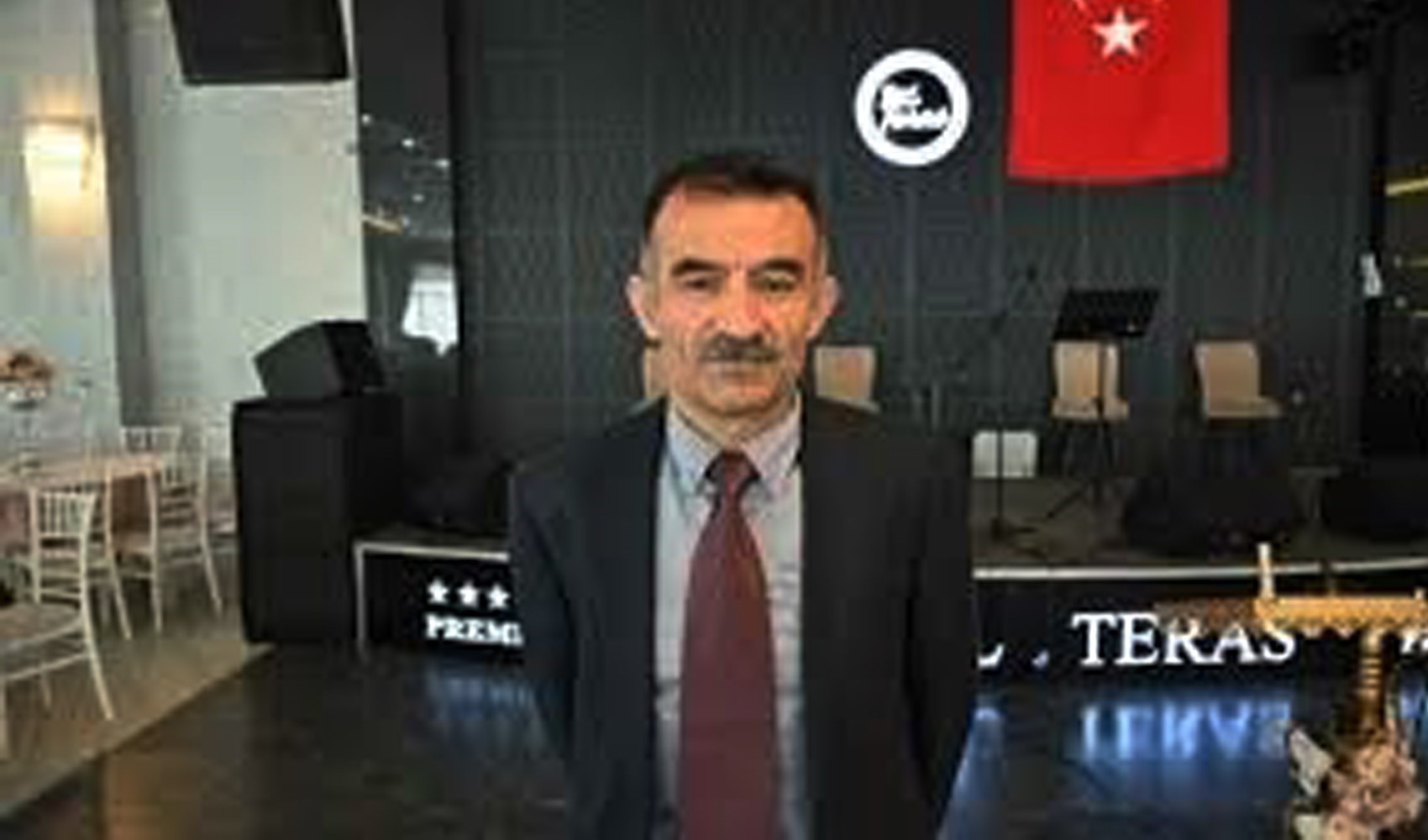 Uluslararası öğrenciler için üniversite harçlarında indirim talebi