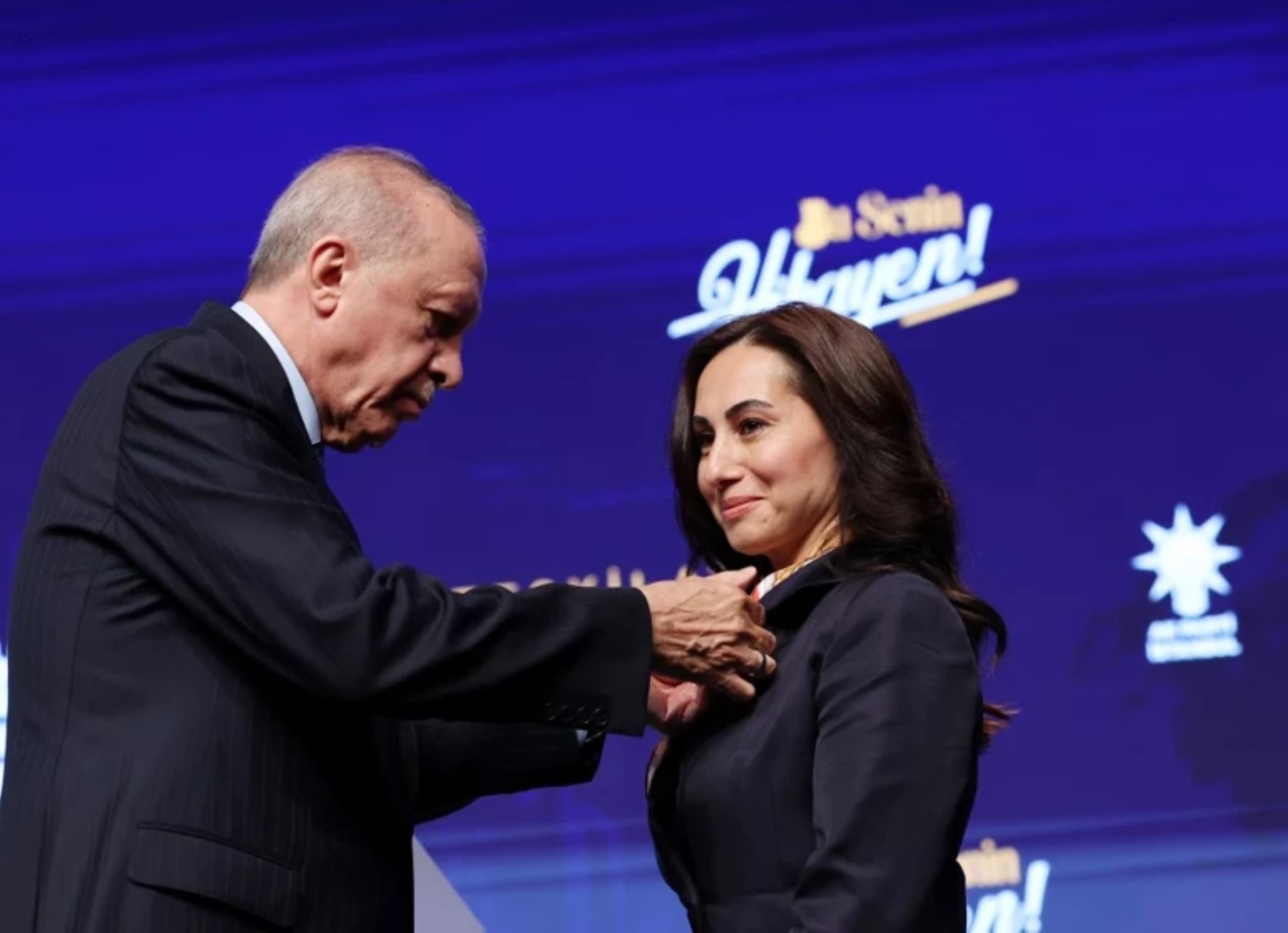 CHP'den AKP'ye transfer olan Özlem Vural Gürzel dev ihaleyi bakın kime vermiş! İBB soruşturmasında etkin pişmanlıktan yaralanmıştı