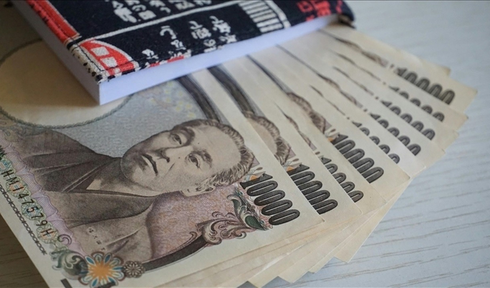 Japonya’da iş dünyasından hükümete güçlü yen için baskı artıyor