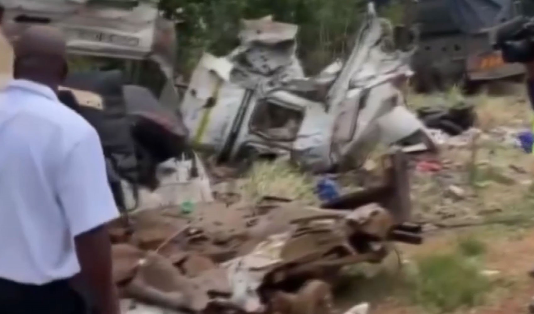 Güney Afrika’da katliam gibi kaza! Okul servisi kamyonla çarpıştı: 14 öğrenci hayatını kaybetti