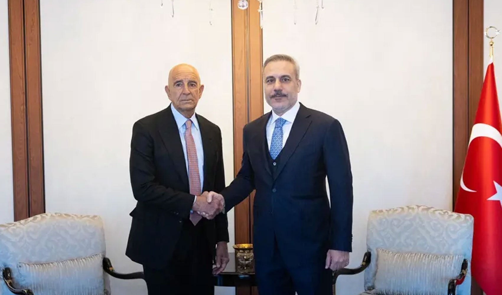 Hakan Fidan Tom Barrack ile görüştü