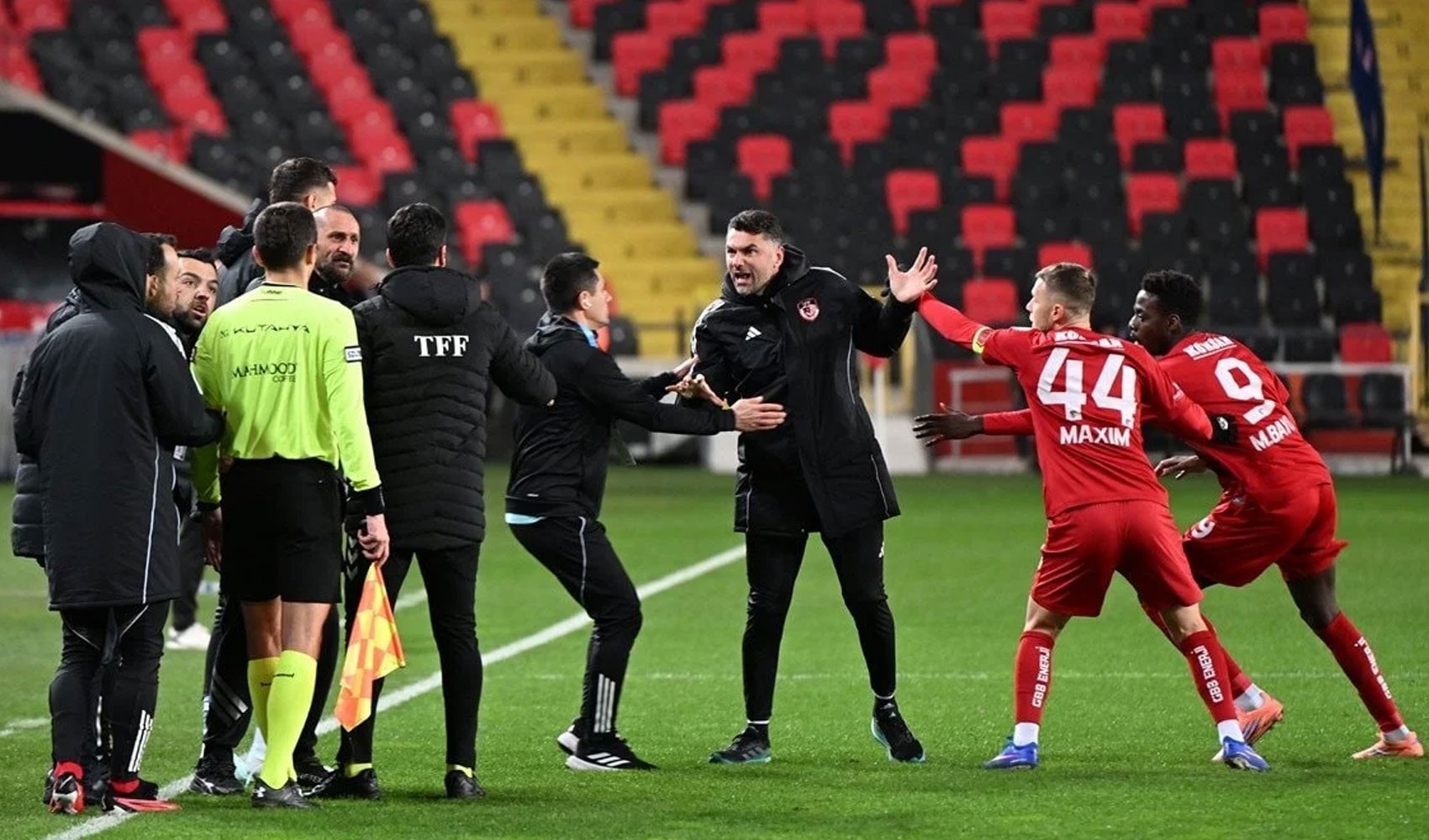 Burak Yılmaz’a 3 maç men cezası