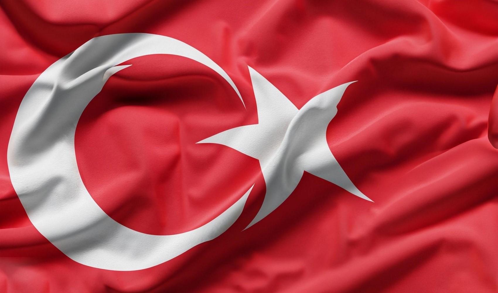 Siyasilerden terör örgütü yandaşlarının Türk bayrağına olan saldırısına tepkiler