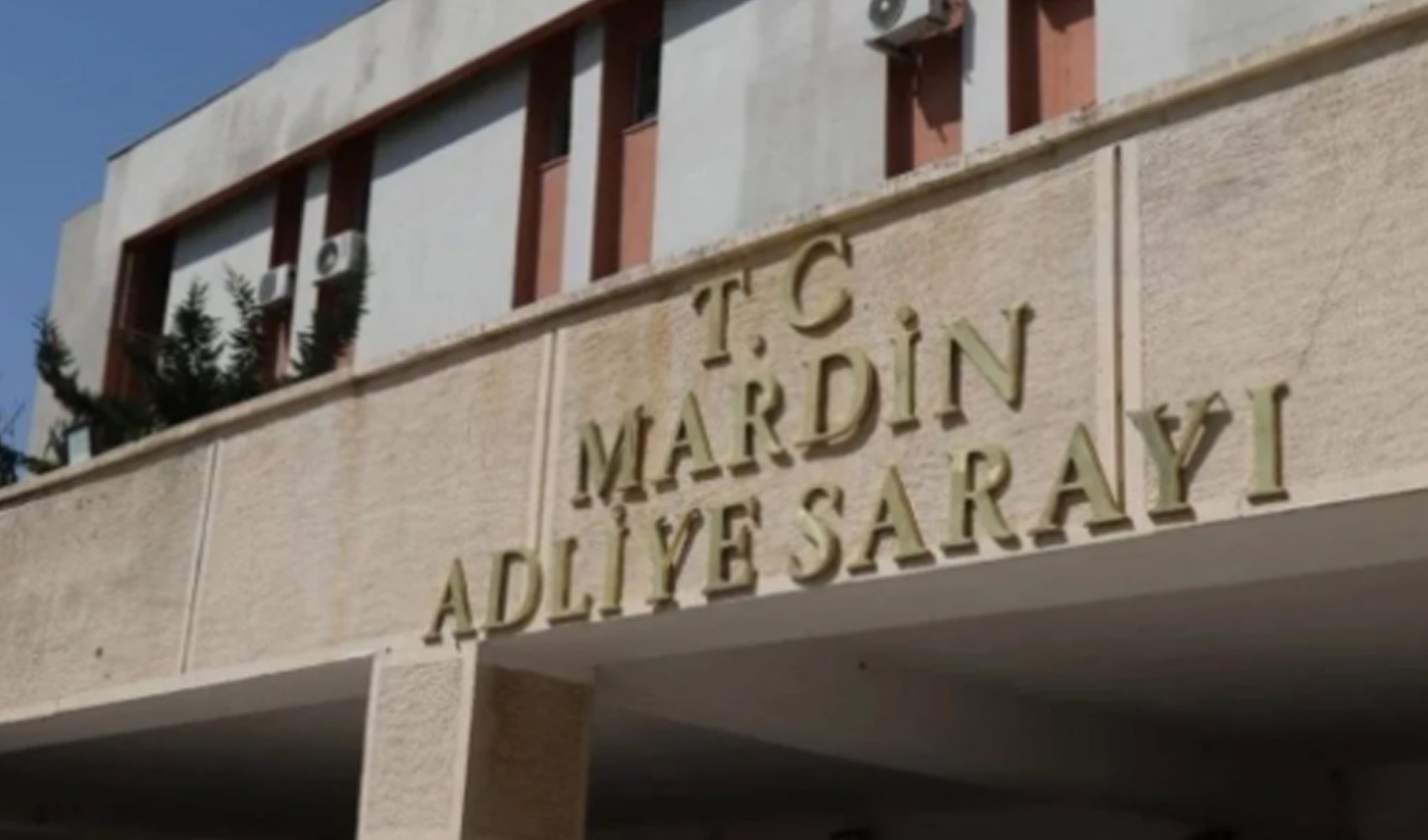 Türk bayrağına saldırıda 5 kişi gözaltına alındı