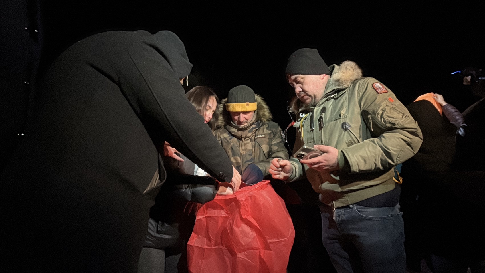 Kartalkaya faciasının birinci yıl dönümü: Otele 'melek' sembolü yansıtıldı