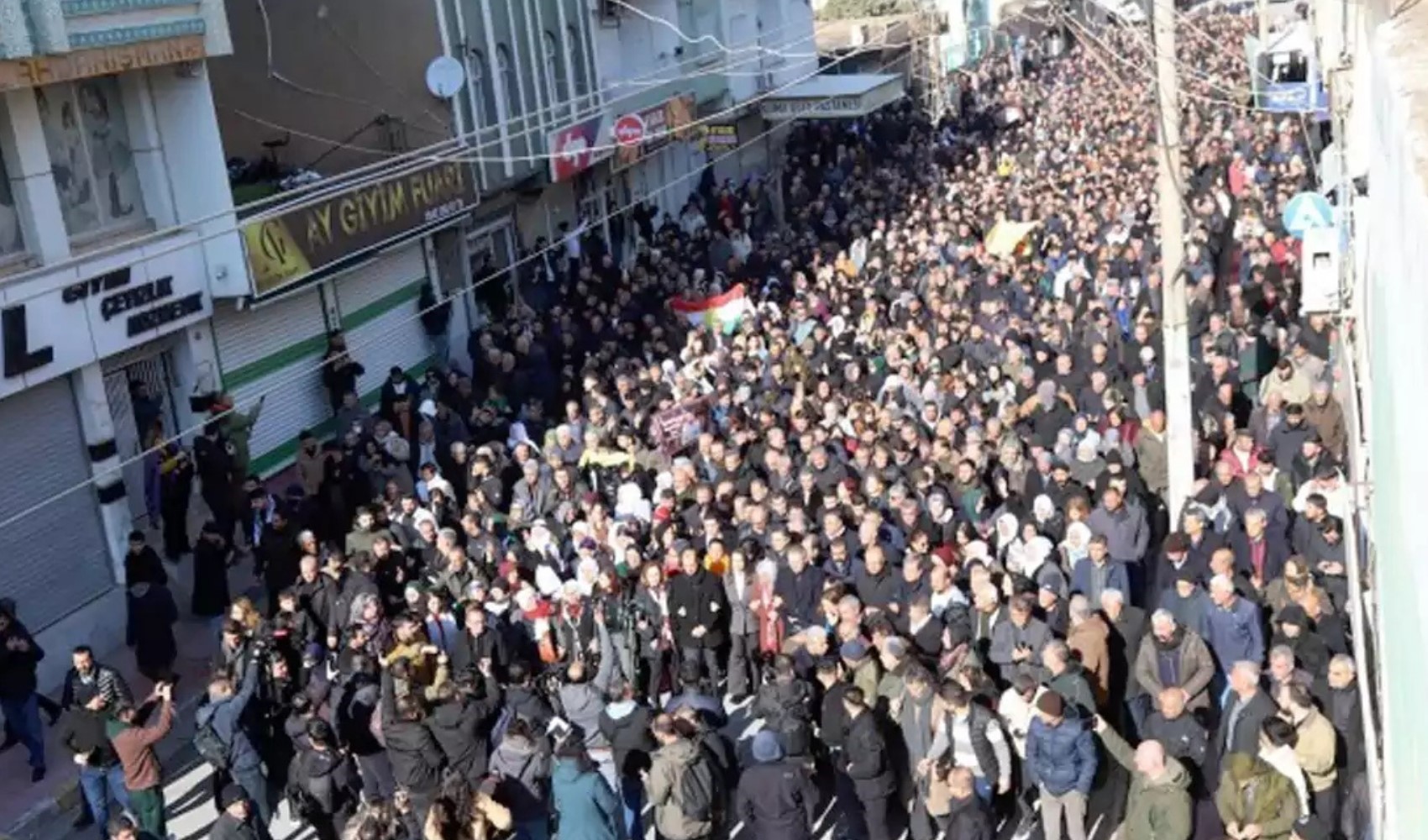 Nusaybin'de gerginlik ikinci günde de devam etti
