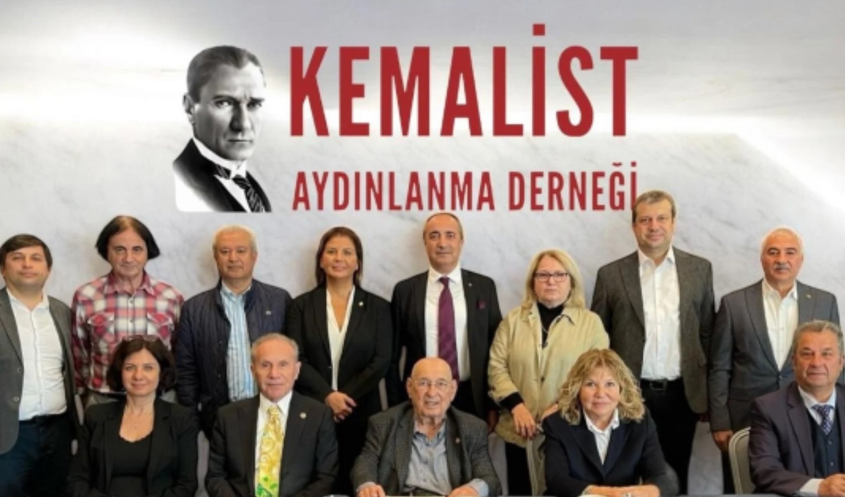 Nusaybin'deki bayrak saldırısına bir tepki de Kemalist Aydınlanma Derneği'nden geldi