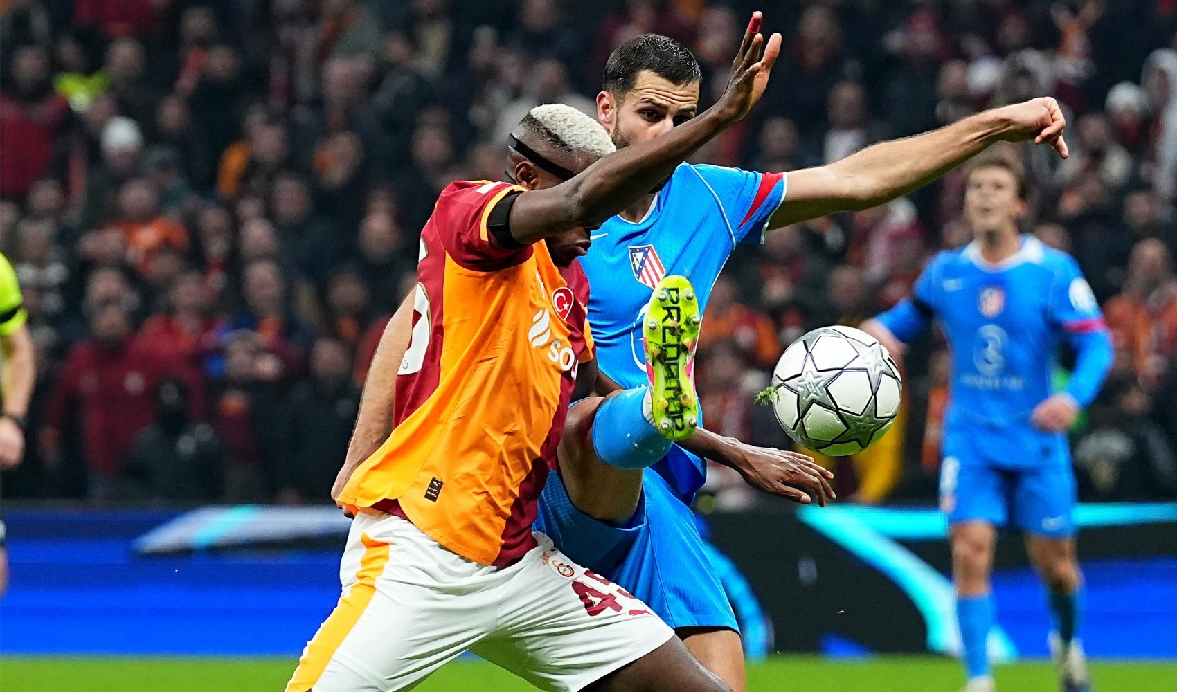 Galatasaray sahasında Atletico Madrid ile berabere kaldı: Kendi kalesine gol attı