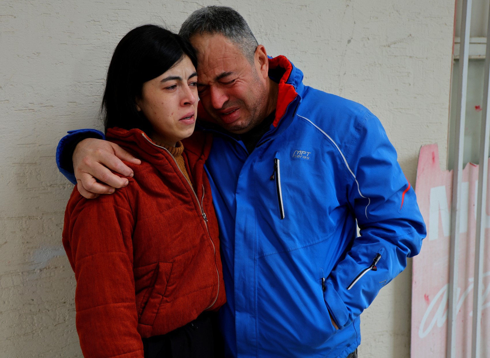 IBAN'ını arkadaşına kullandırdı, başına gelmeyen kalmadı: Ağır cezada davaları sürüyor