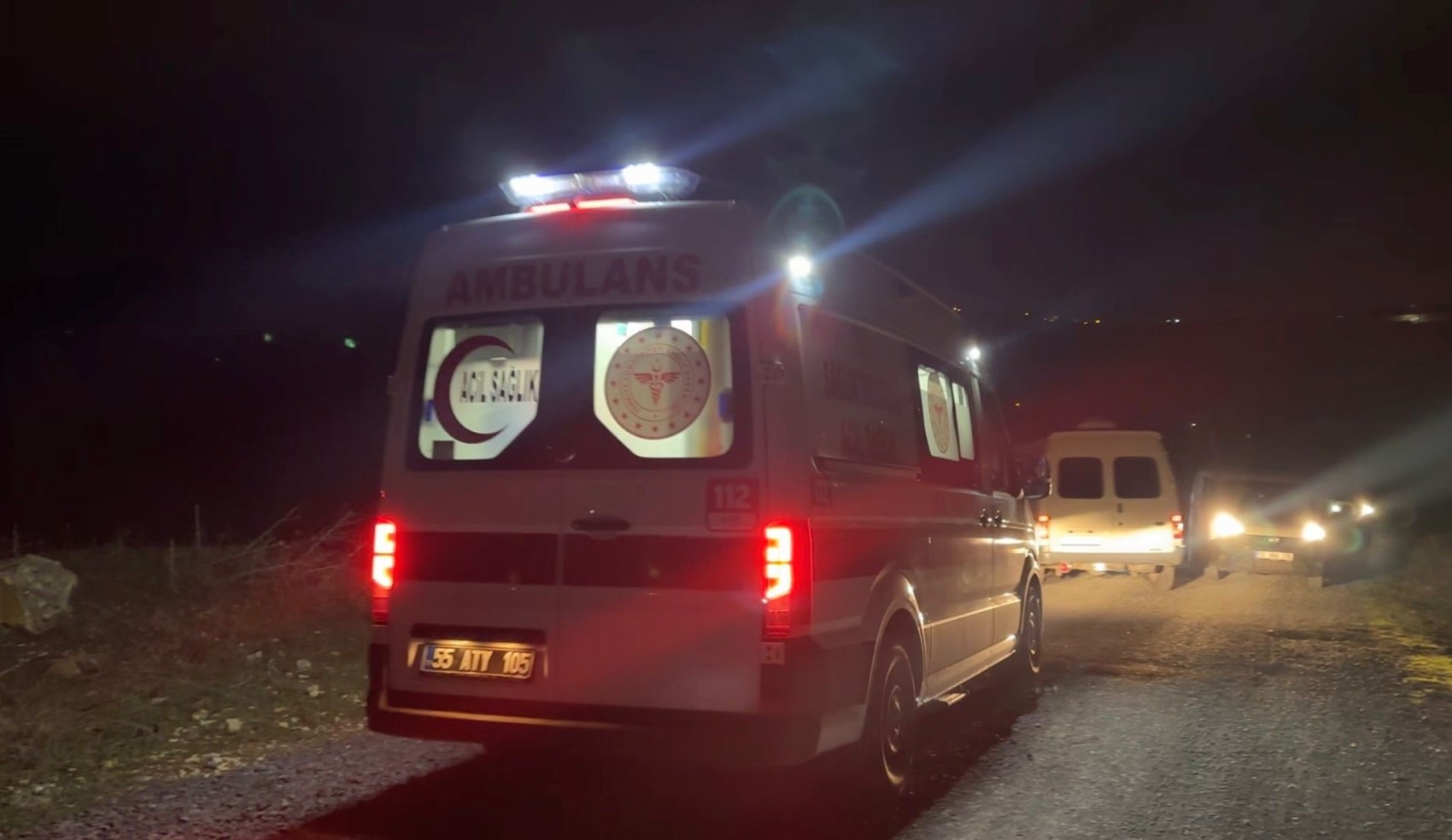 Kaynar suya benzin dökülen evde patlama