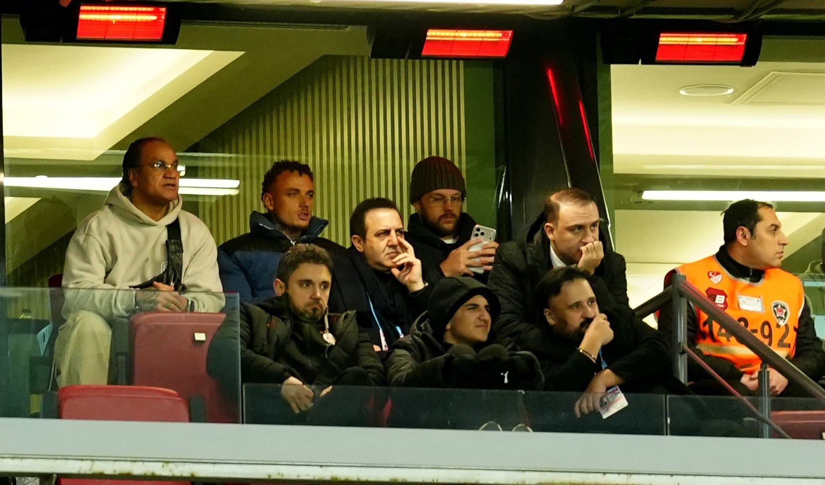 Galatasaray’ın yeni transferi Noa Lang tribünde