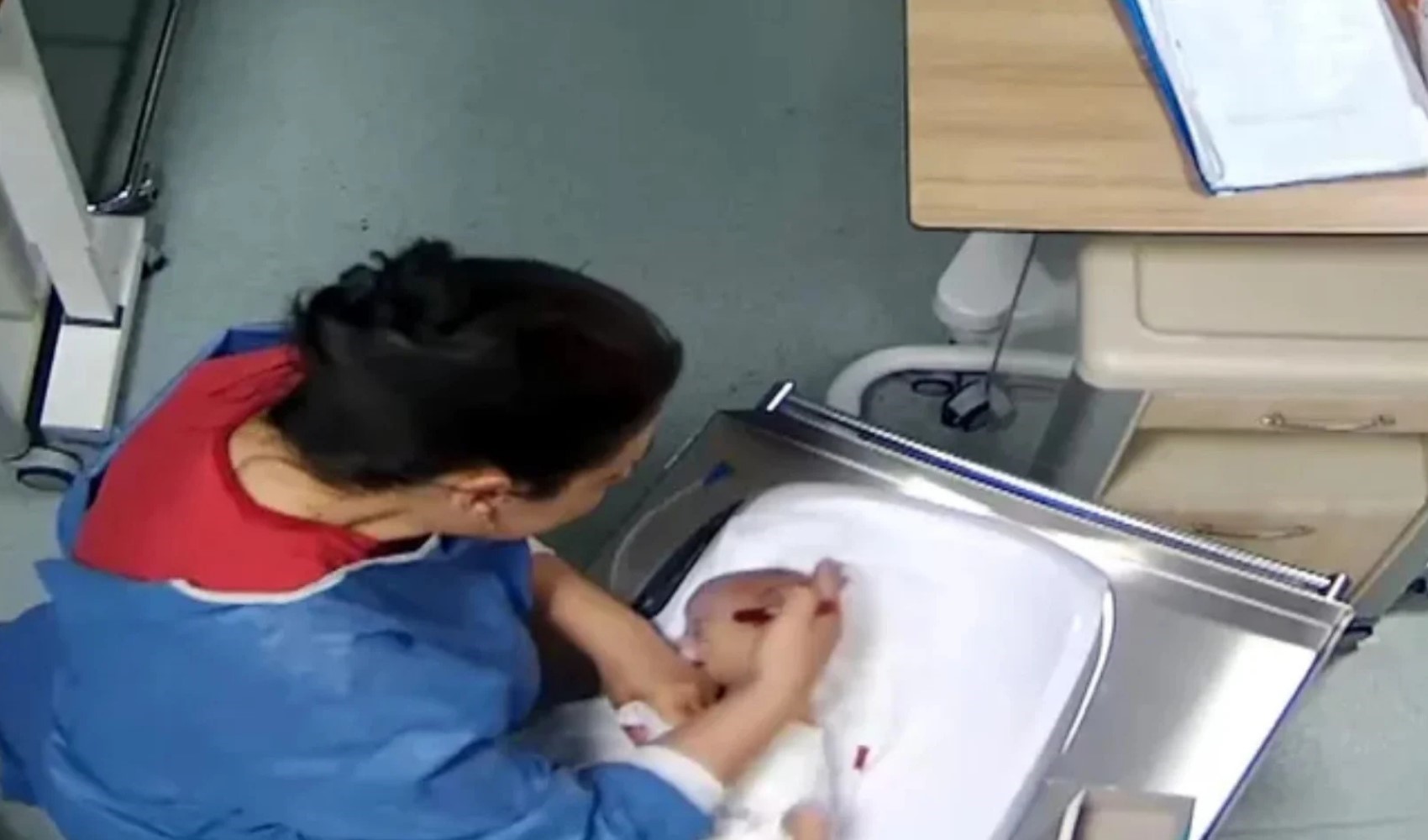 Türkiye'nin gündemine oturan o hemşire konuştu: Öfkeyi ikiye katladı