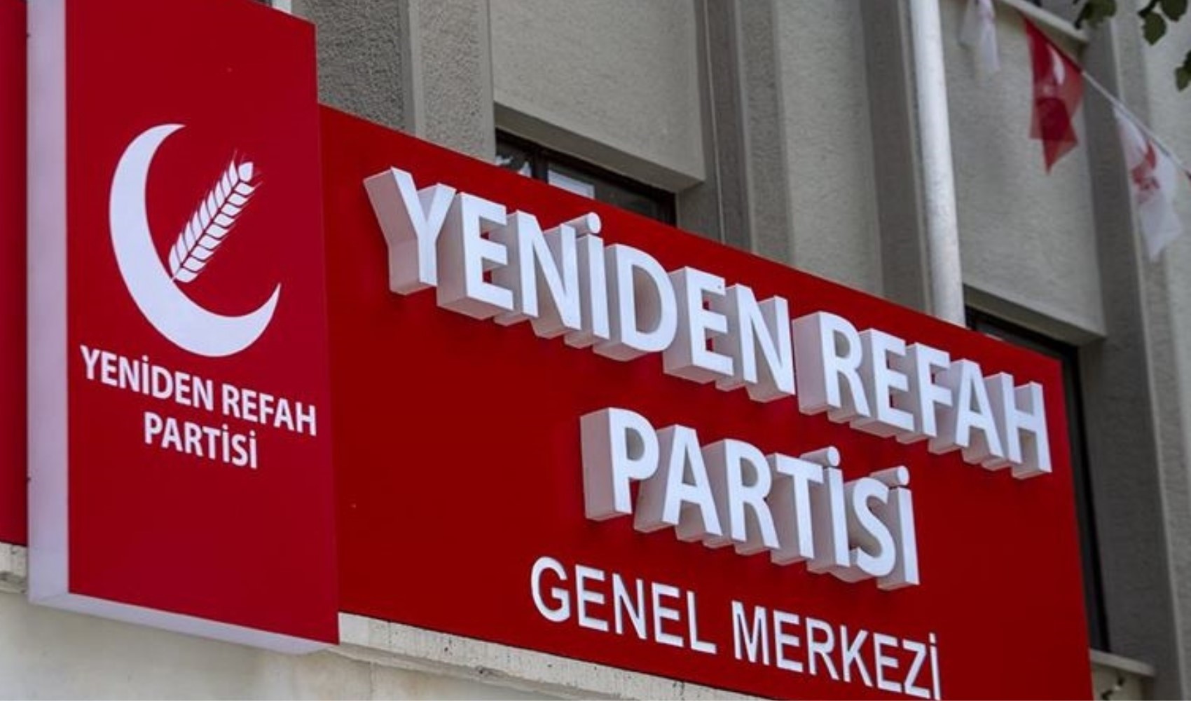 Yeniden Refah Partisi'nde ihraç kararı