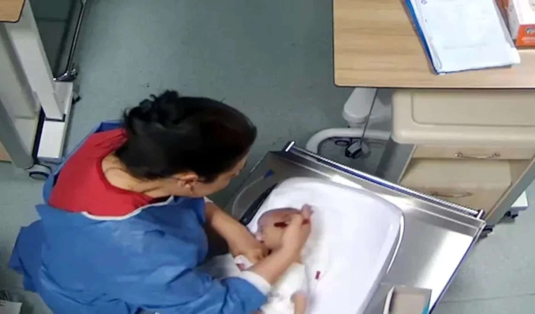 Türkiye'nin gündemine oturan o hemşire konuştu: Öfkeyi ikiye katladı