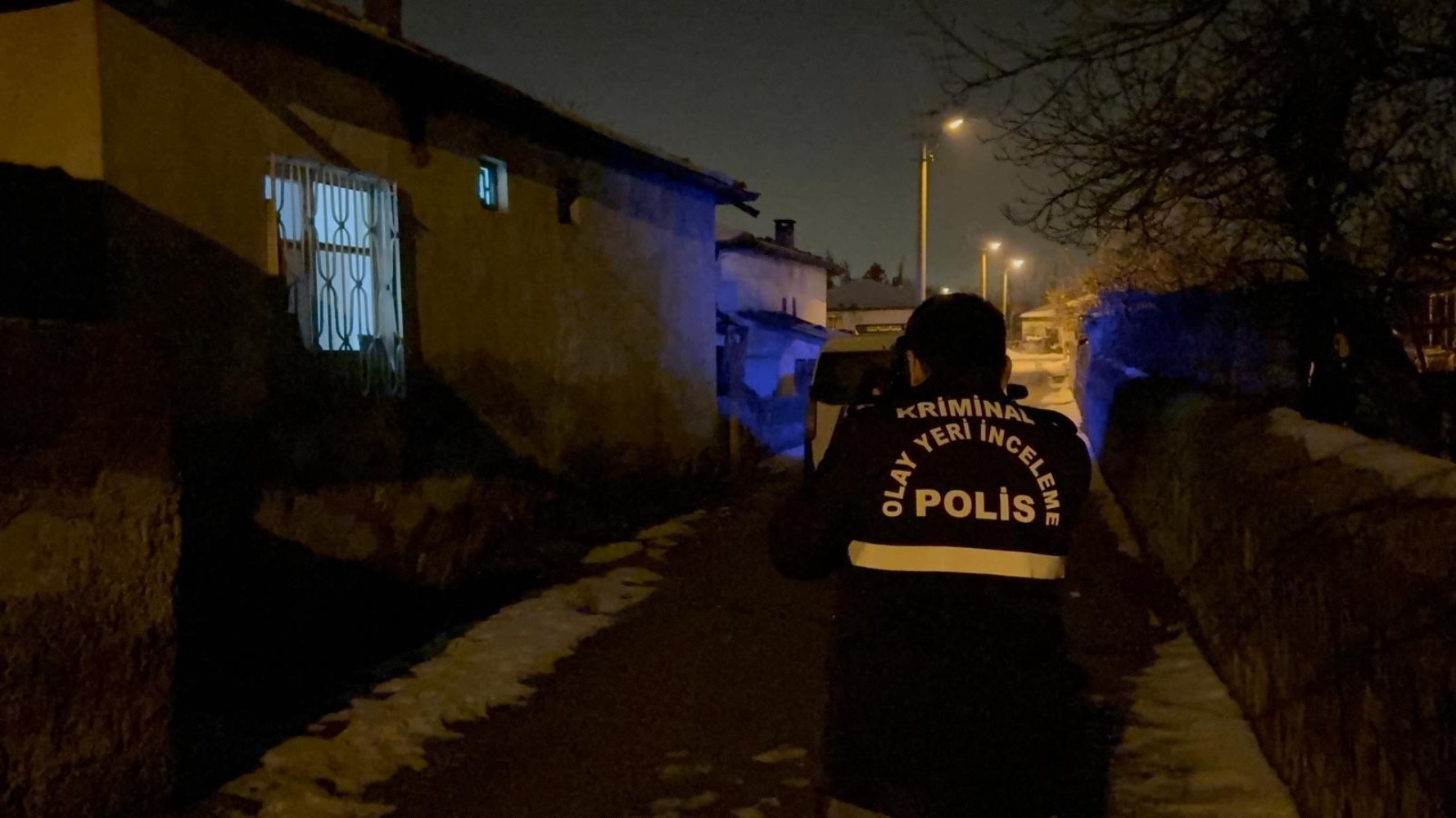 İki günlük bebeklerinin acı haberini aldılar